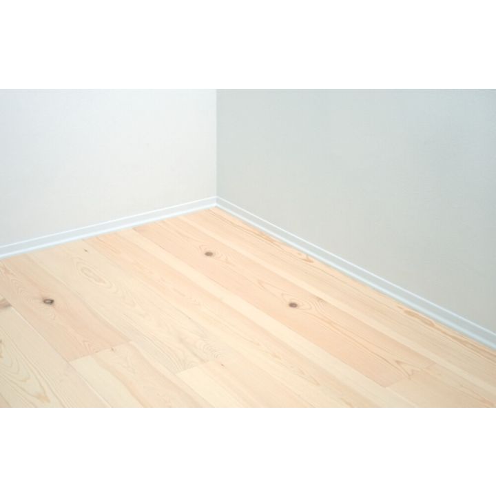 Gólflisti plast 16x40x2500 mm hvítur