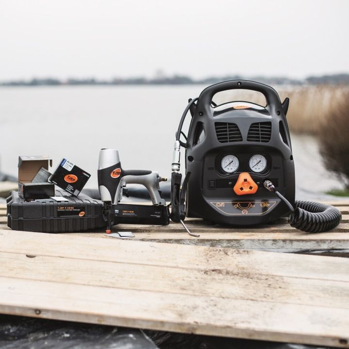 Loftpressa og aukahluta sett Tjep 1,1kW