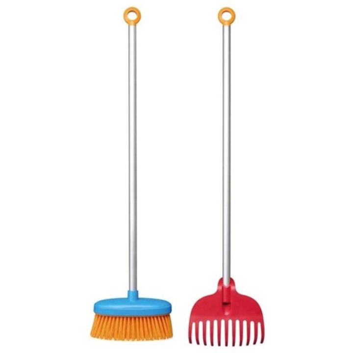 Garðverkfæra sett fyrir börn kústur og hrífa Fiskars