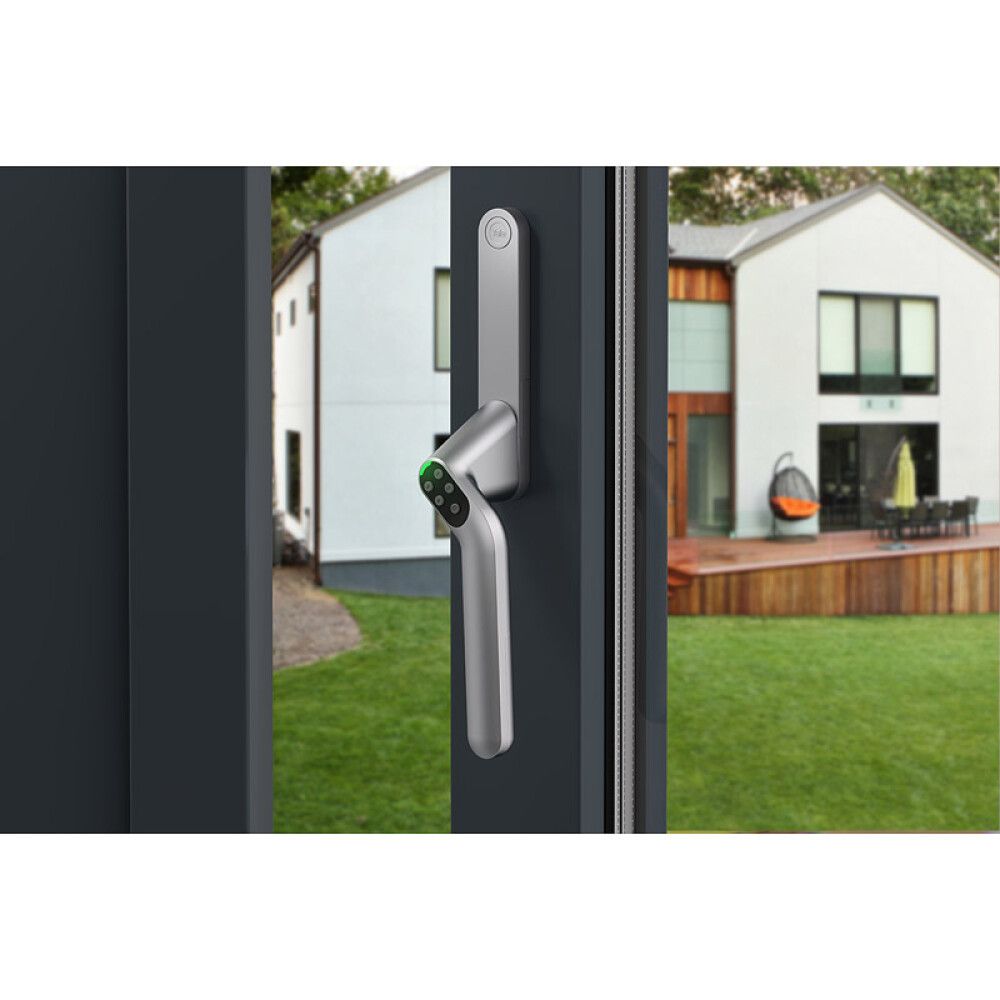 Hurðarhúnn á svalir með talnalás Yale mattur króm hægri