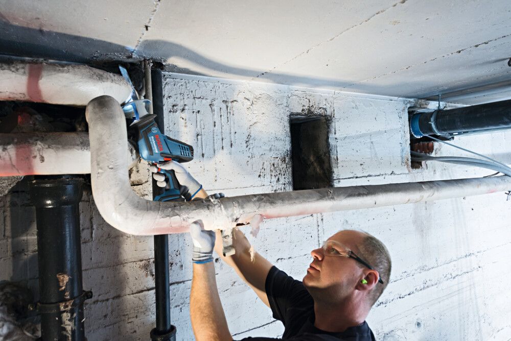 Sverðsög 18V Bosch GSA solo