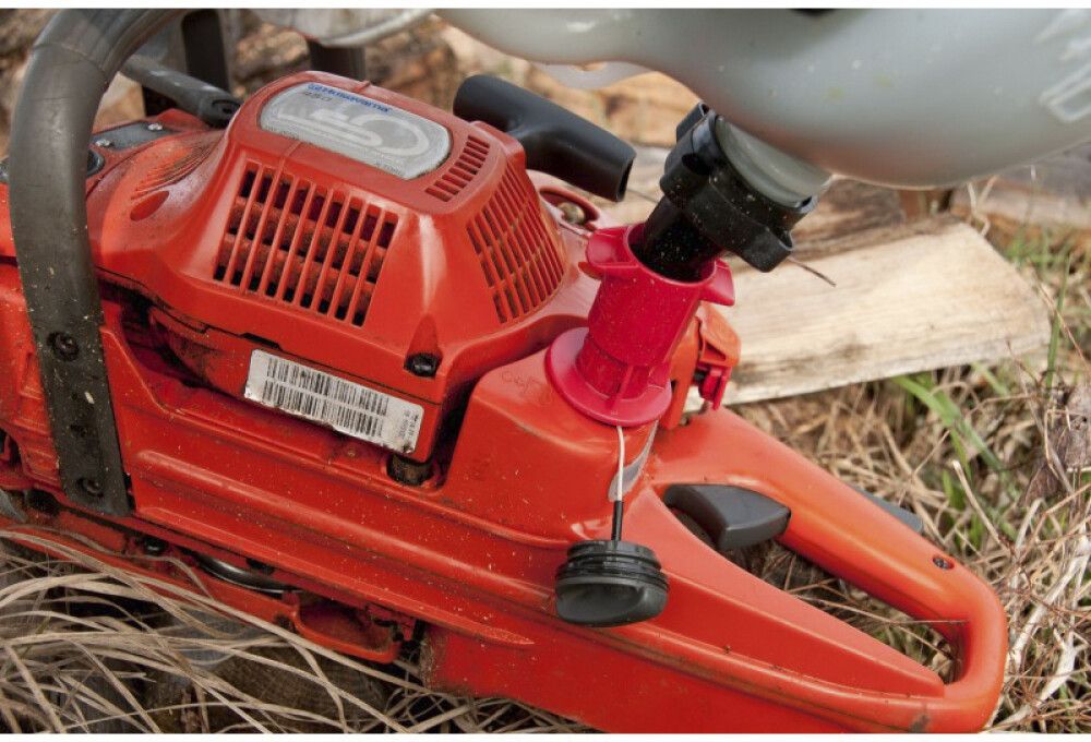 Stútur á bensínbrúsa universal