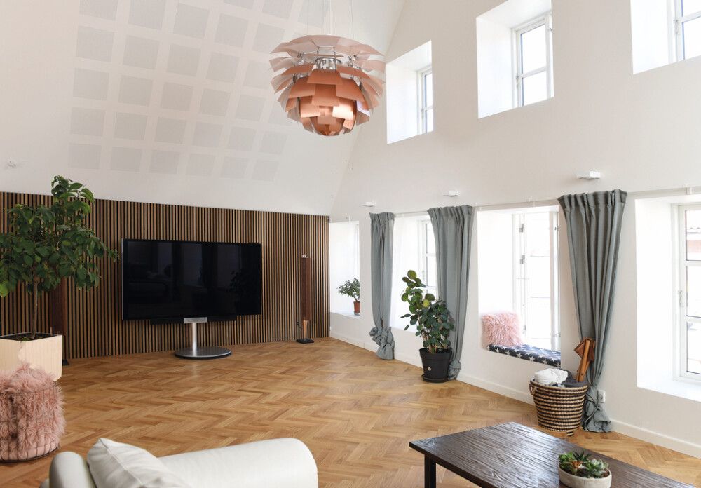 Hljóðdempandi plata hnota 2440x605x22 mm