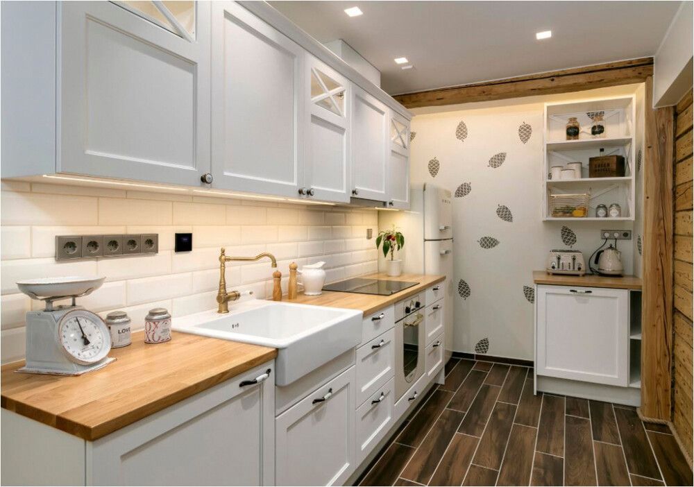 Borðplata 610x3020x23mm DLH eik fasaður fremri kantur