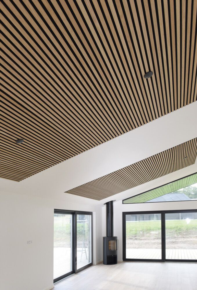 Hljóðdempandi plata ljós eik 3000x605x22 mm