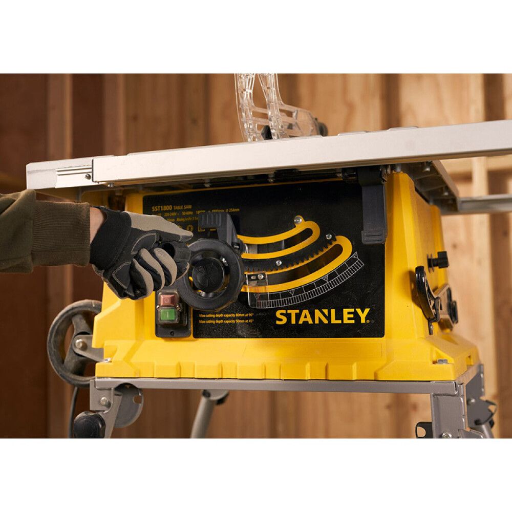 Borðsög 1800W 254mm Stanley SST1800-QS