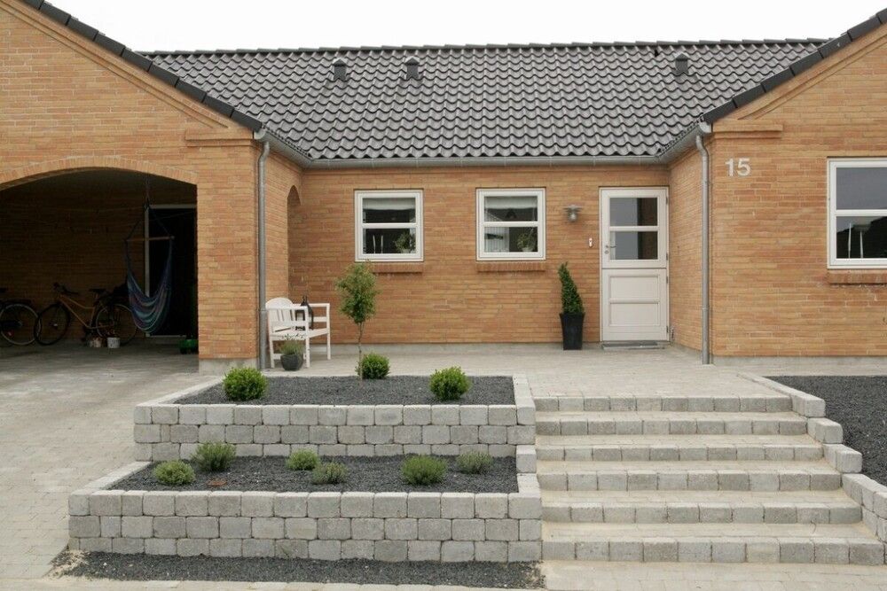 Grófur kantsteinn 14x21x14cm IBF Grár