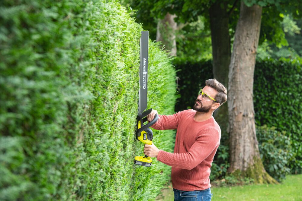 Hekkklippur 18V 1x2.5 Ah 60 cm Ryobi One+ RY18HTX60A-125