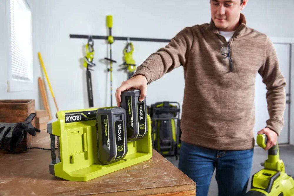 Fjölhleðslutæki 36V Max Power RYOBI RY36C3PA