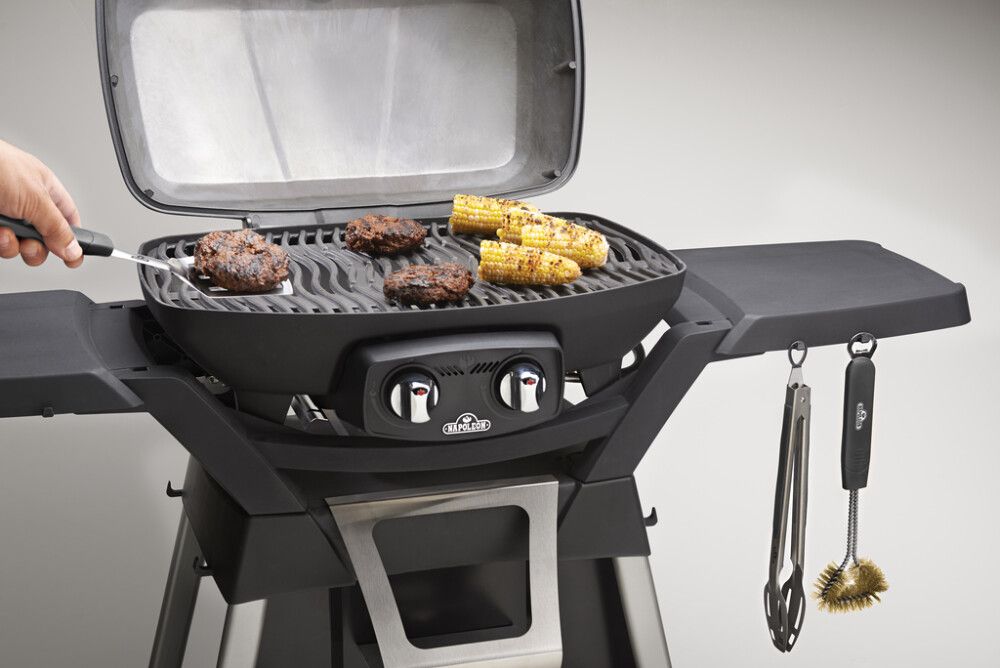 Áhaldasett spaði, töng og bursti Napoleon