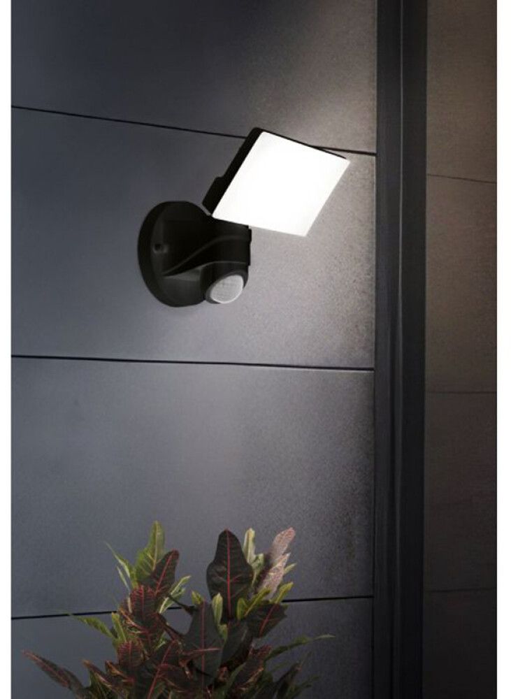 Kastari með skynjara LED Pagino 11,5W IP44 svart