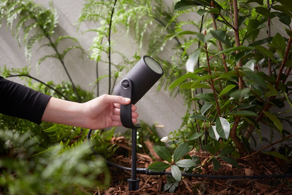 Kastari LED RGB 3x8W Lily Spike Pgilips Hue 3stk svört