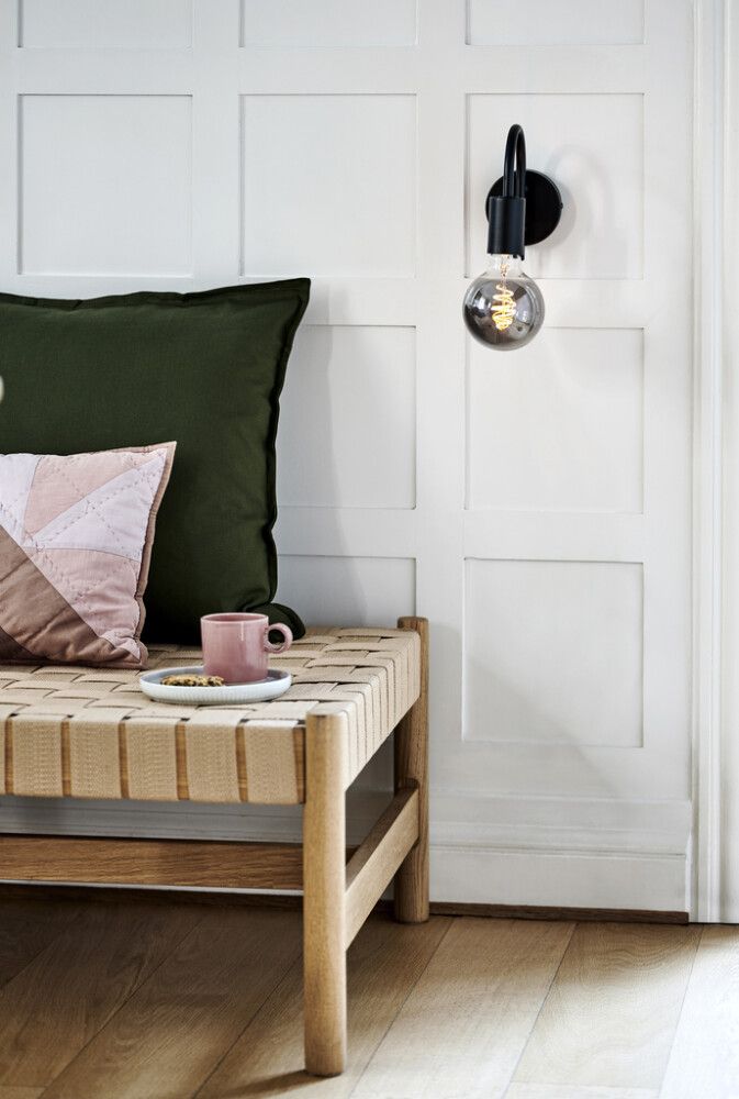 Veggljós E27 Paco svart 16 cm