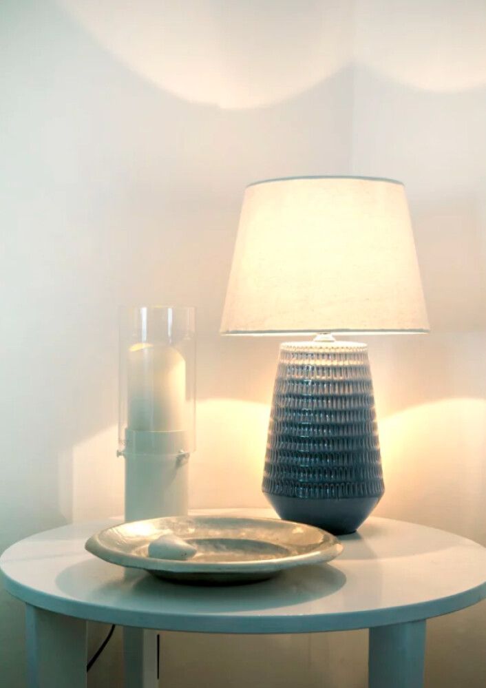 Borðlampi E14 40W Mona með skerm