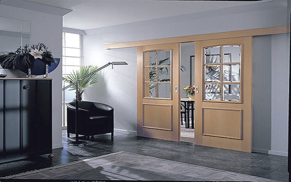 Rennihurðabraut gul sería 1,55m hámark 40kg 71-90cm hurð