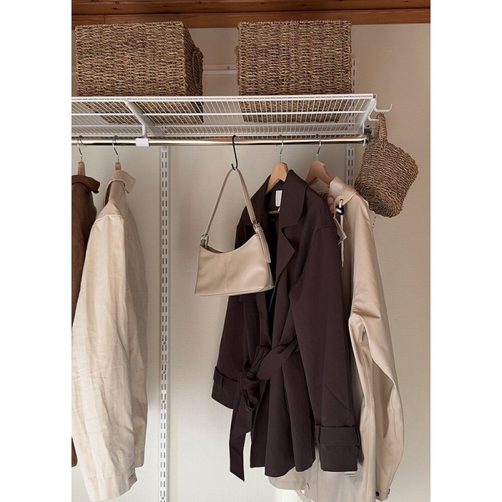 Endafesting fyrir Elfa fataslá hvít