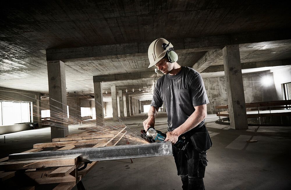 Slípirokkur 18v 125mm stök vél Makita DGA506Z