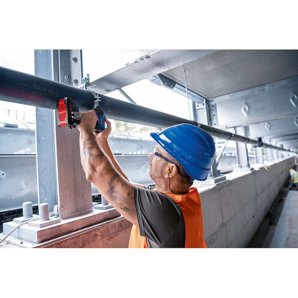 Skrúfvél 18V Bosch GDX C án rafhlöðu