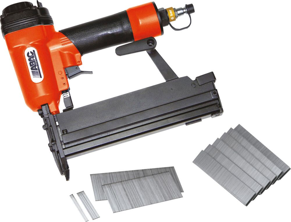 Hefti og pinnabyssa loft Comby Craftomat