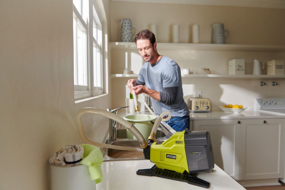 Vatnsdæla 18V Ryobi One+ R18TP-0