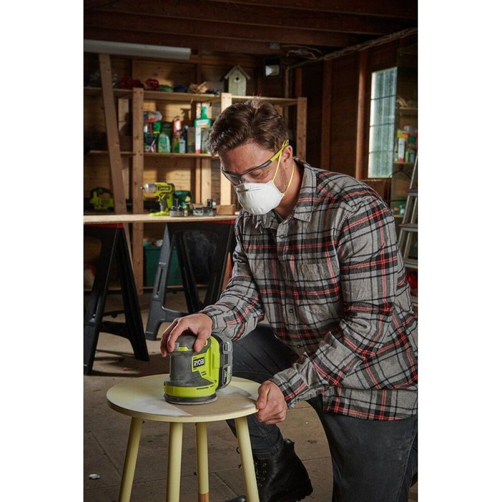 Hjámiðja 18v Ryobi One+ RROS18-0