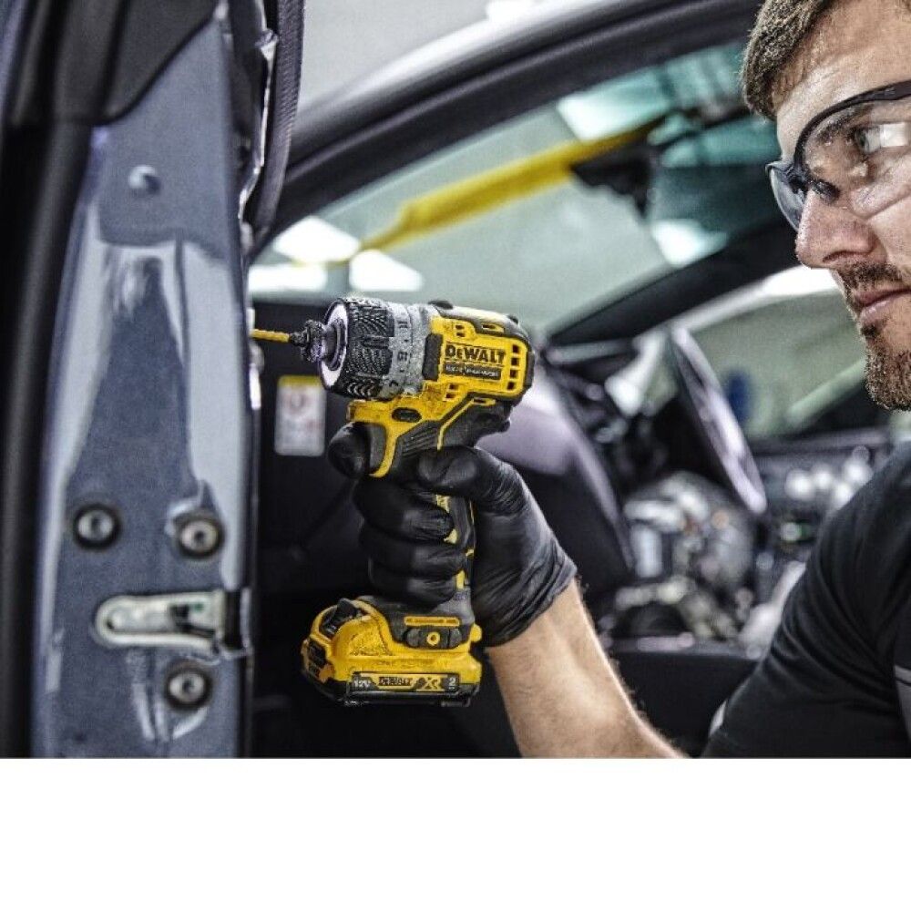 Skrúfvél 12V XR 2x2,0Ah DeWALT