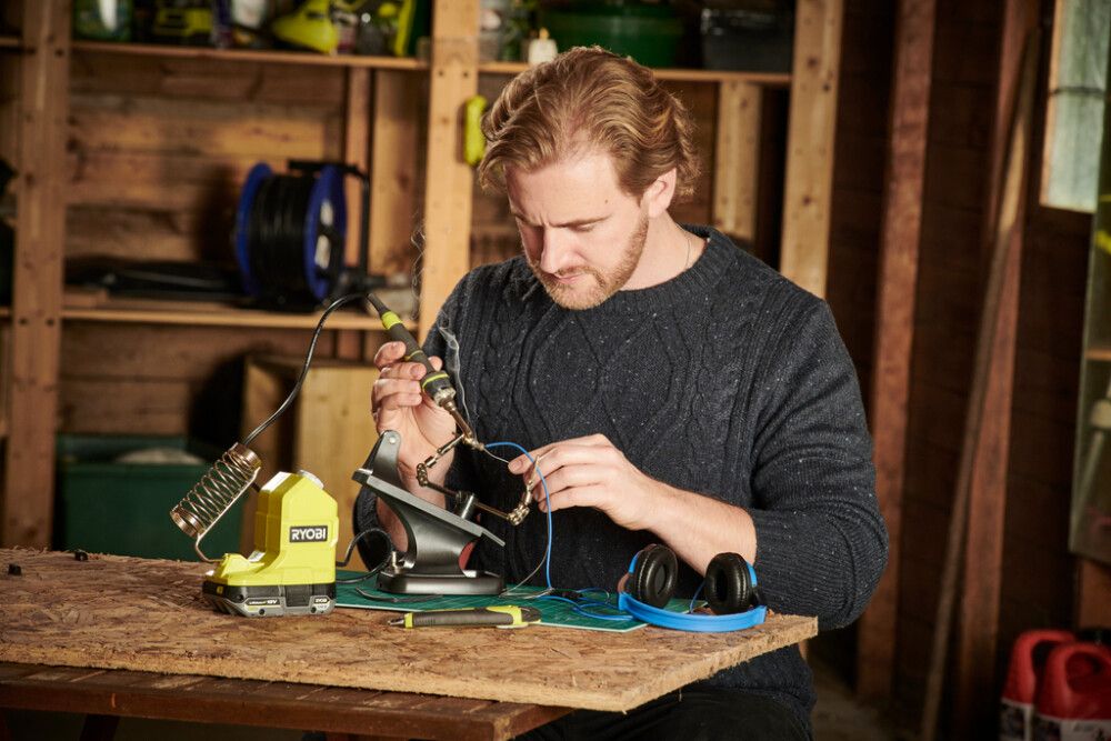 Lóðbolti 18V Ryobi One+ RSI18-0