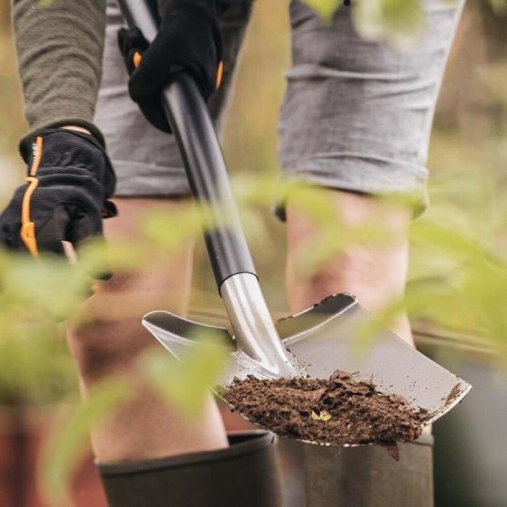 Stunguskófla Fiskars Ergonomic grá