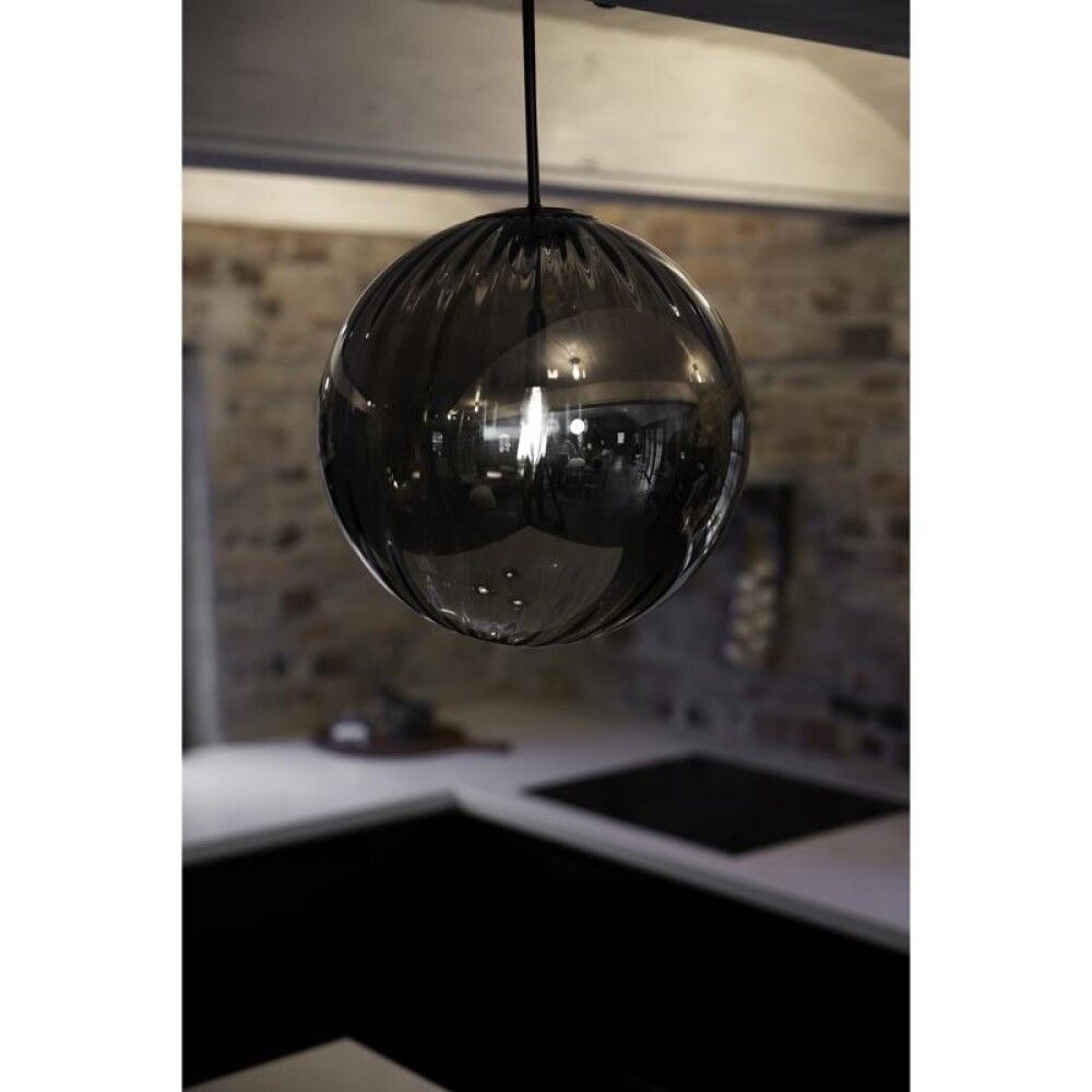 Hangandi ljós E14 Fengari Markslöjd reykt gler