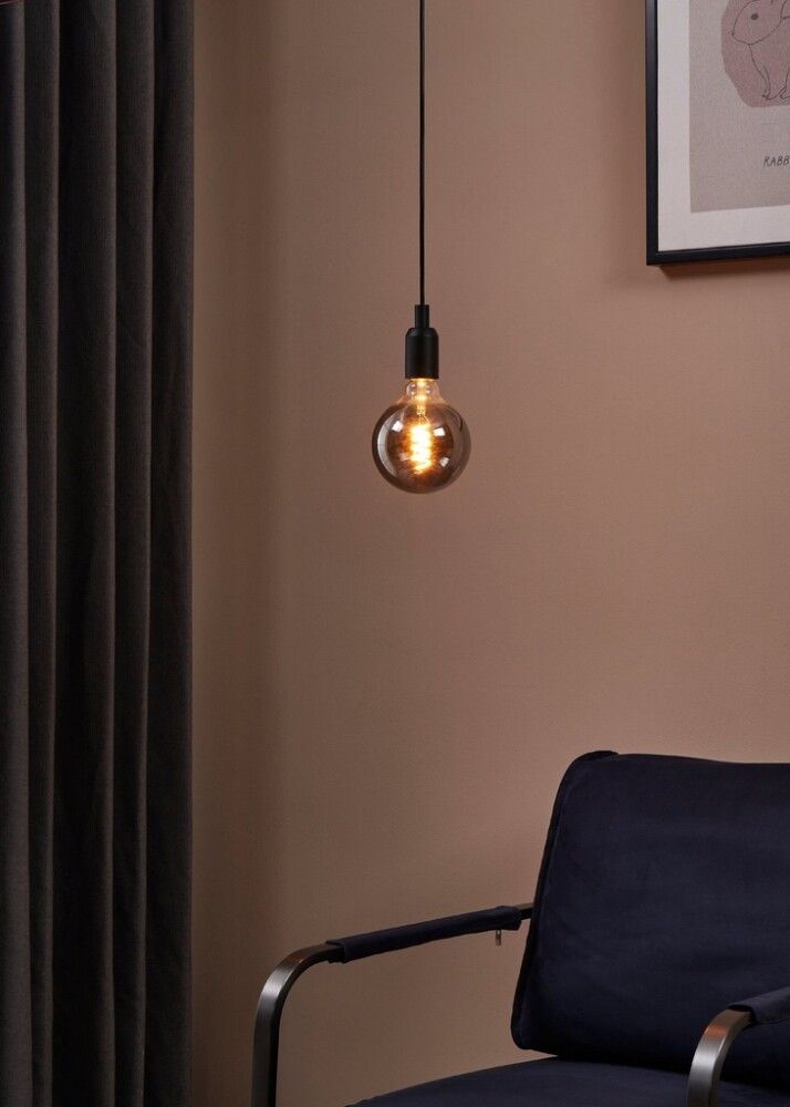 LED-pera E27, 4 W frá Eglo, dimmanleg, þv.12,5 cm