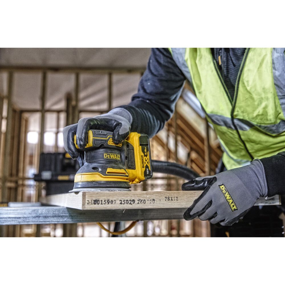 Slípivél 18V 125mm DeWALT DCW210N BL