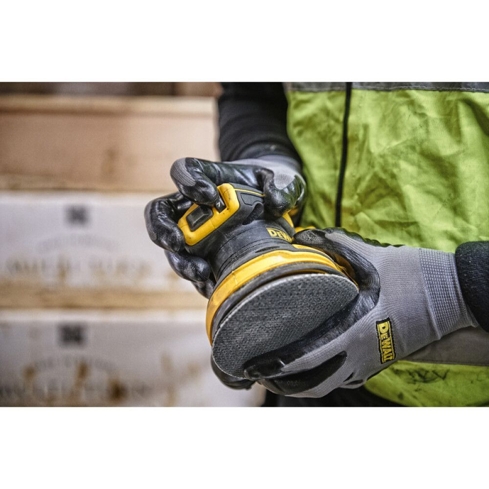 Slípivél 18V 125mm DeWALT DCW210N BL