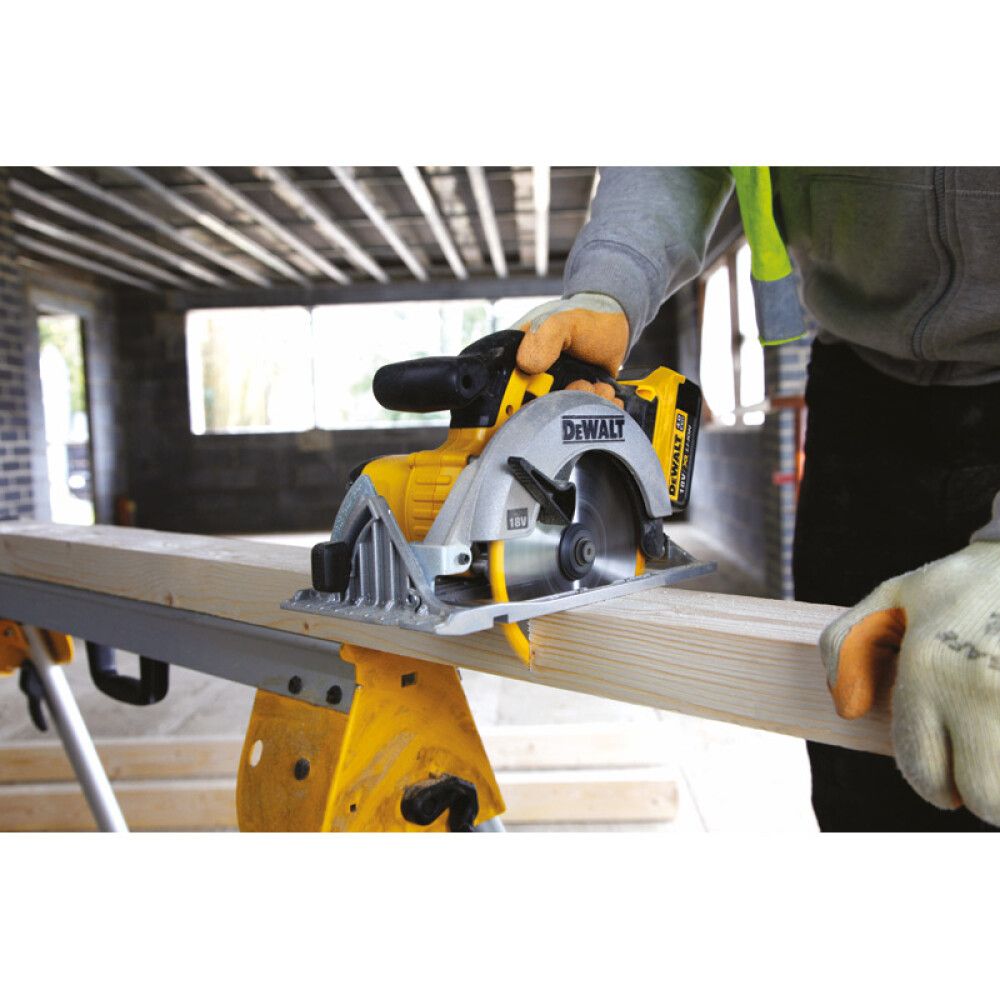 Hjólsög 165mm 18V XR DeWALT