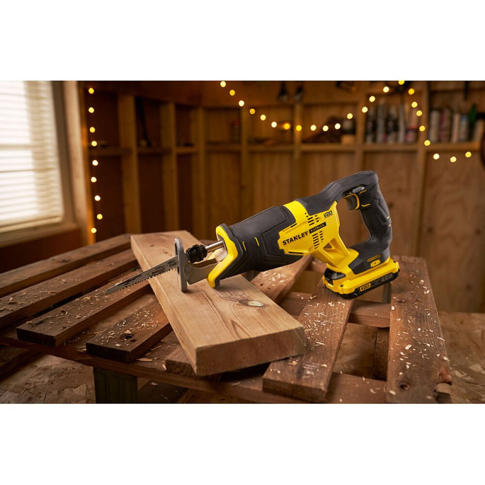 Sverðsög 18V Stanley FatMax V20 SFMCS300B-XJ