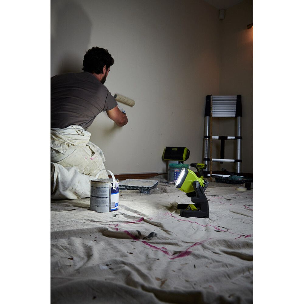 Vinnuljós 18V 1800lm Ryobi One+ RLFD18-0