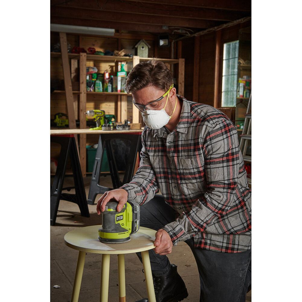 Hjámiðja 18v Ryobi One+ RROS18-0