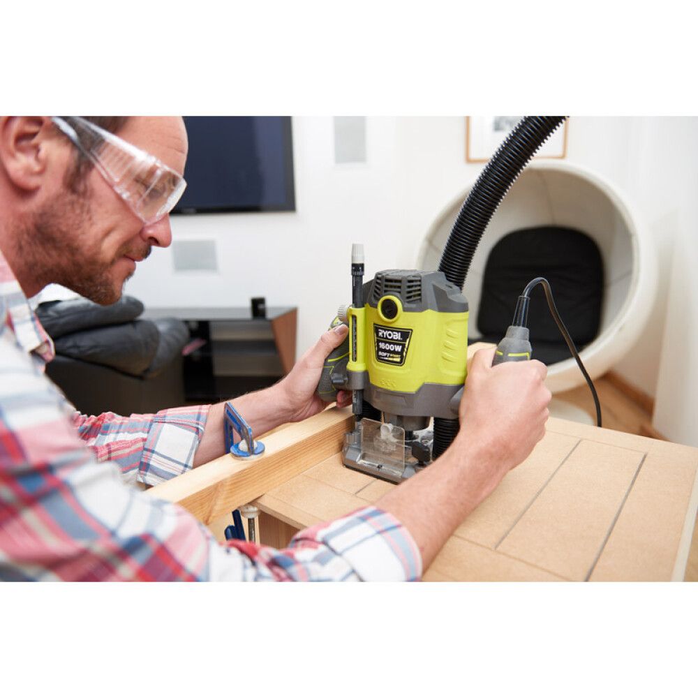 Fræsari 1600W 6,8,12mm Ryobi RRT1600-K