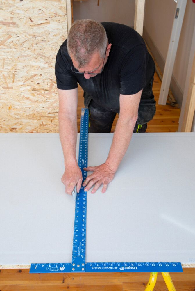 Plötuvinkill t-laga 1220 mm Empire