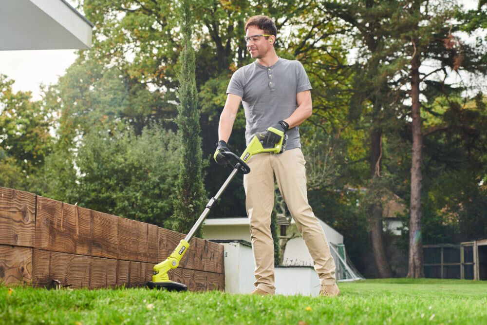 Sláttuorf 18V 30cm 3in1 Ryobi One+ RY18LMC