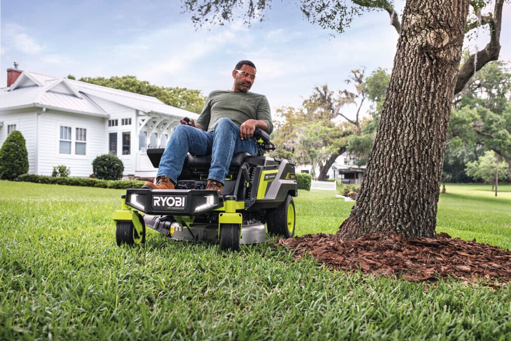 Sláttutraktor rafmagns Zero turn RY72ZTRX74