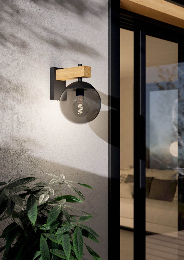 Veggljós E27 Bufalata IP44 svart/tré