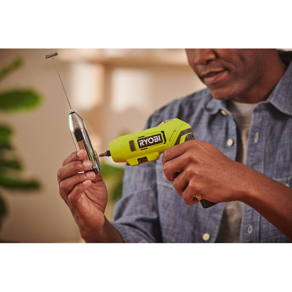Skrúfvél 4V USB Ryobi