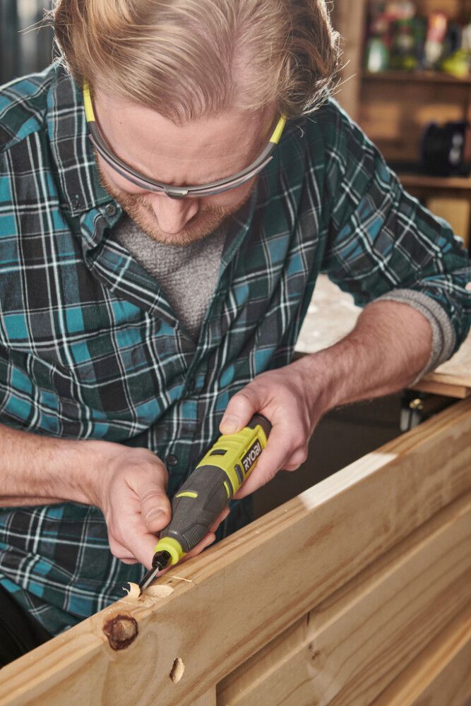 Fræsari 2Ah 4V Ryobi RPC4-120G