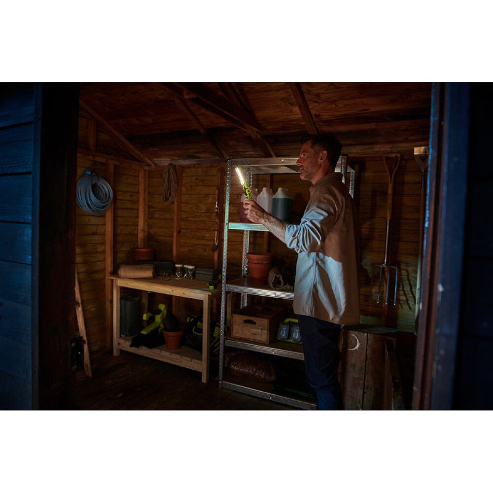 Vasaljós 4V Ryobi RLI4-0