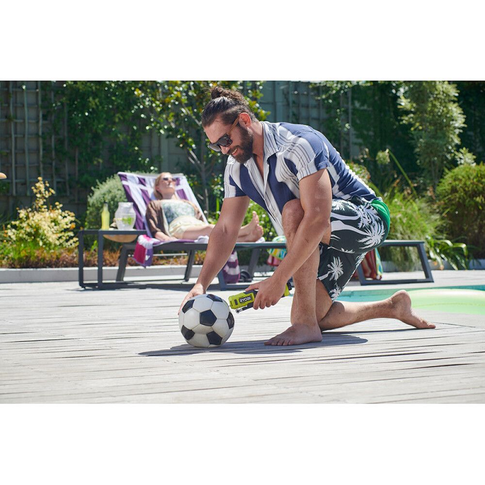 Pumpa 4V Ryobi RI4-0 án rafhlöðu