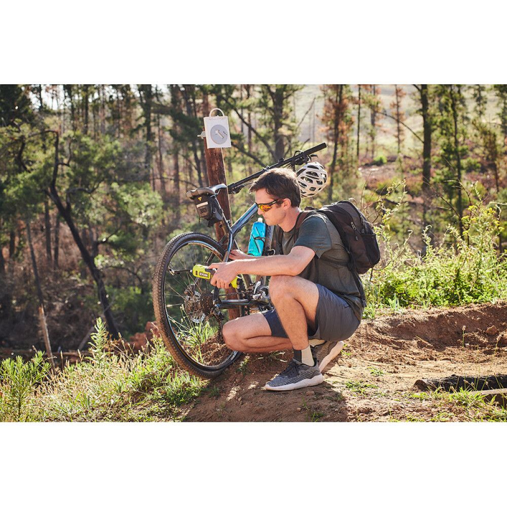 Pumpa 4V Ryobi RI4-0 án rafhlöðu