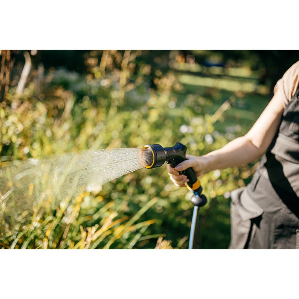 Vatnsbyssa 3-1 Solid Fiskars