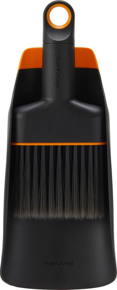 Skófla og kústur Fiskars