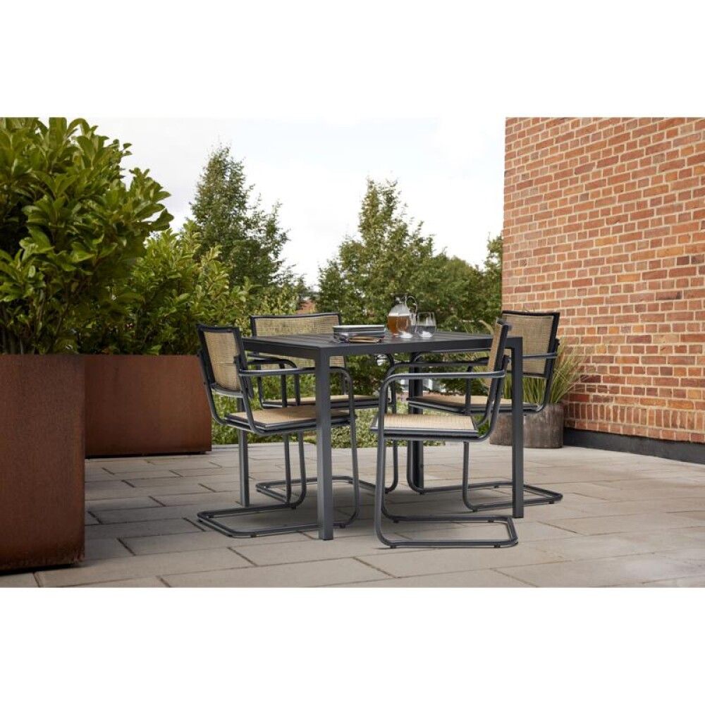 Garðborð 90x90cm Bordeaux og 4 stólar Bo