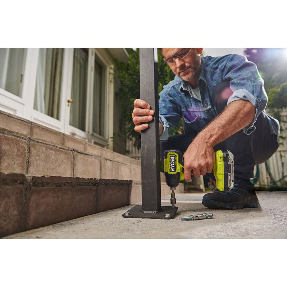 Skrúfvél með höggi 18V Ryobi One+ RID18C1-0 án rafhlöðu